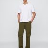 Pantaloni cachi dritti moderni Pantaloni cachi dritti moderni