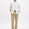 Pantaloni cachi dritti moderni Pantaloni cachi dritti moderni
