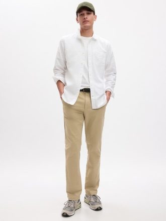 Pantaloni cachi dritti moderni