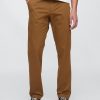 Pantaloni cachi dritti moderni Pantaloni cachi dritti moderni