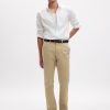 Pantaloni cachi dritti moderni Pantaloni cachi dritti moderni