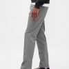 Pantaloni cachi dritti moderni Pantaloni cachi dritti moderni