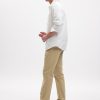 Pantaloni cachi dritti moderni Pantaloni cachi dritti moderni