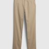 Pantaloni cachi dritti moderni Pantaloni cachi dritti moderni