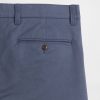 Pantaloni cachi dritti moderni Pantaloni cachi dritti moderni