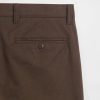 Pantaloni cachi dritti moderni Pantaloni cachi dritti moderni