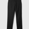 Pantaloni cachi dritti moderni Pantaloni cachi dritti moderni