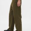 Pantaloni cachi larghi moderni Pantaloni cachi larghi moderni