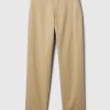 Pantaloni cachi moderni con vestibilità ampia Pantaloni cachi moderni con vestibilità ampia