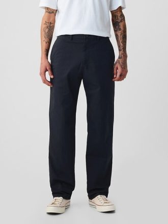 Pantaloni cachi moderni dalla vestibilità rilassata