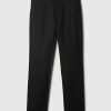 Pantaloni cachi moderni in stile atletico Pantaloni cachi moderni in stile atletico