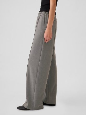 Pantaloni comodi con cuciture a gamba larga