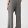 Pantaloni comodi con cuciture a gamba larga Pantaloni comodi con cuciture a gamba larga