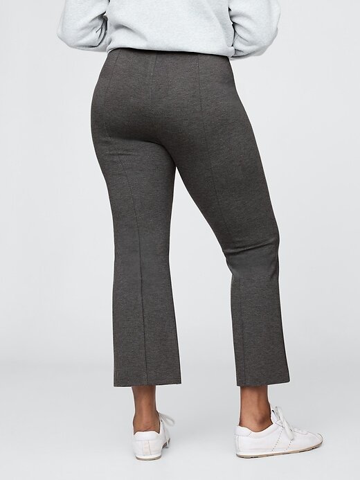 Pantaloni crop a vita alta in maglia doppia Pantaloni crop a vita alta in maglia doppia