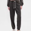 Pantaloni da jogging aderenti in French Terry pesante Pantaloni da jogging aderenti in French Terry pesante