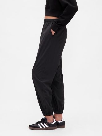 Pantaloni da jogging GapFit Tech a vita alta con cerniera e orlo