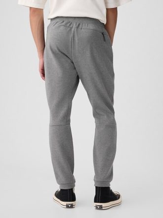 Pantaloni da jogging GapFit Tech Slim Pantaloni da jogging GapFit Tech Slim