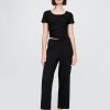 Pantaloni del pigiama corti in pizzo traforato Pantaloni del pigiama corti in pizzo traforato
