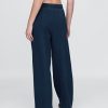 Pantaloni della tuta a gamba larga con cuciture Pantaloni della tuta a gamba larga con cuciture