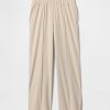 Pantaloni GapFit Tech a vita alta con orlo diviso Pantaloni GapFit Tech a vita alta con orlo diviso