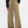 Pantaloni larghi facili a vita media Pantaloni larghi facili a vita media