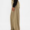 Pantaloni larghi facili a vita media Pantaloni larghi facili a vita media