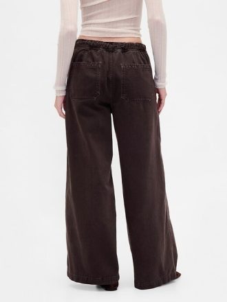 Pantaloni larghi facili a vita media