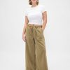 Pantaloni larghi facili a vita media Pantaloni larghi facili a vita media