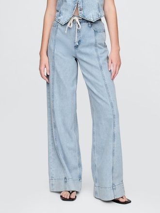 Pantaloni larghi in denim ultra morbido a vita media