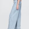 Pantaloni larghi in denim ultra morbido a vita media