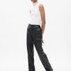 Pantaloni larghi in pelle vegana a vita media Pantaloni larghi in pelle vegana a vita media