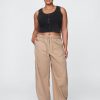 Pantaloni paracadute a vita media Pantaloni paracadute a vita media