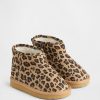 Stivali per bambini in pelle scamosciata vegana con fodera in sherpa Stivali per bambini in pelle scamosciata vegana con fodera in sherpa