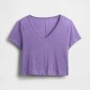 T-shirt corta con scollo a V in misto lino T-shirt corta con scollo a V in misto lino