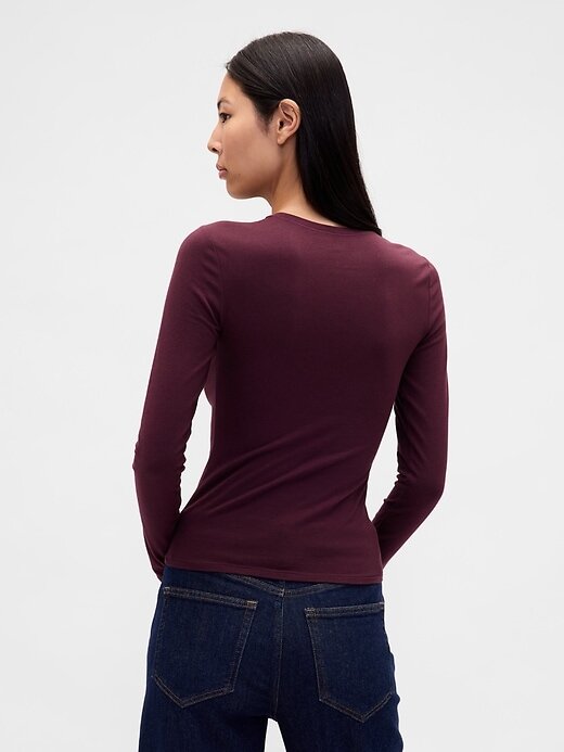 T-shirt in jersey a maglia stretta T-shirt in jersey a maglia stretta