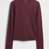 T-shirt in jersey a maglia stretta T-shirt in jersey a maglia stretta