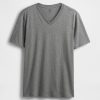 T-shirt in jersey di cotone con scollo a V T-shirt in jersey di cotone con scollo a V