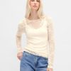 Top in pizzo trasparente