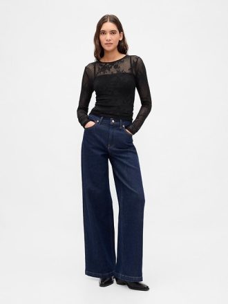 Top in pizzo trasparente