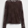 Top in pizzo trasparente