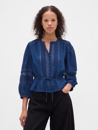 Top in voile con pizzo