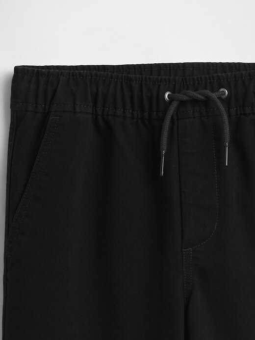 Uniforme per bambini, comoda e rilassata, in cachi Uniforme per bambini, comoda e rilassata, in cachi
