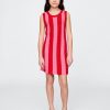 Vestito a righe all’uncinetto per bambini Vestito a righe all’uncinetto per bambini