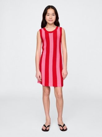 Vestito a righe all’uncinetto per bambini